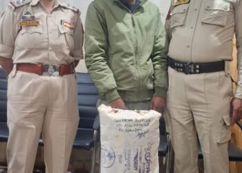 Pulwama Police Foils Drug Movement, Peddler Arrested with Over 1.5 Kg Charas in Kakapora
