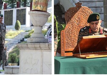 Lt Gen Balbir Singh Honors Fallen Heroes with Wreath Laying at Chinar War Memorial