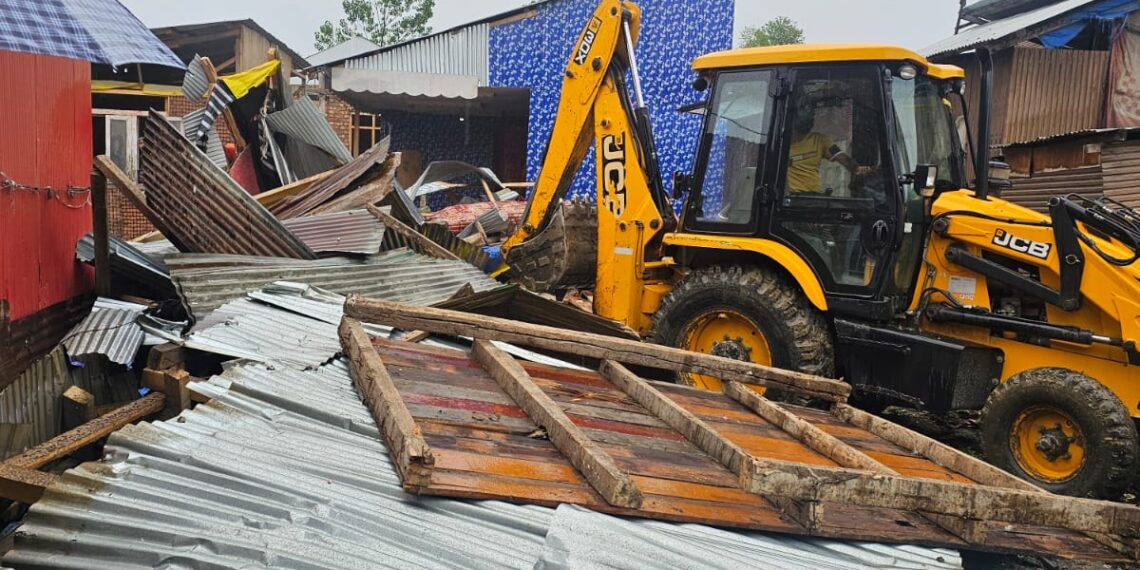 Drug Network Crushed: Srinagar Police Demolishes Illegal Property Built from Narcotics Proceeds