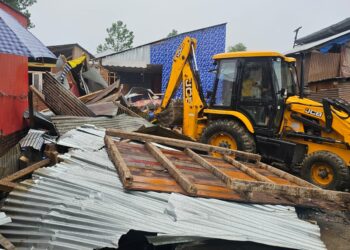 Drug Network Crushed: Srinagar Police Demolishes Illegal Property Built from Narcotics Proceeds