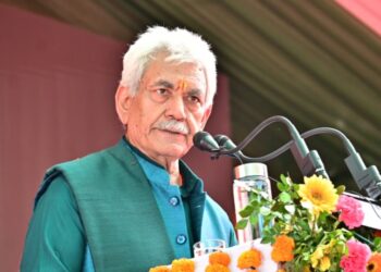 LG Sinha Inaugurates Sanskrit Gurukul in Ghagwal, Pushes Cultural Renaissance with Modern Education Blend