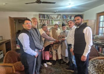 Civil Society Delegation Flags Massive Encroachments on Jhelum, Kashmir Water Bodies