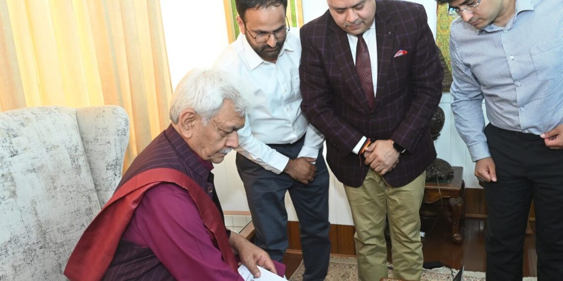LG Manoj Sinha Completes Self-Enumeration for Census 2027, Urges Public Participation