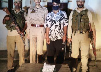 Anti-Drug Crackdown Intensifies in Pulwama, Two Held With Heroin-Like Substance