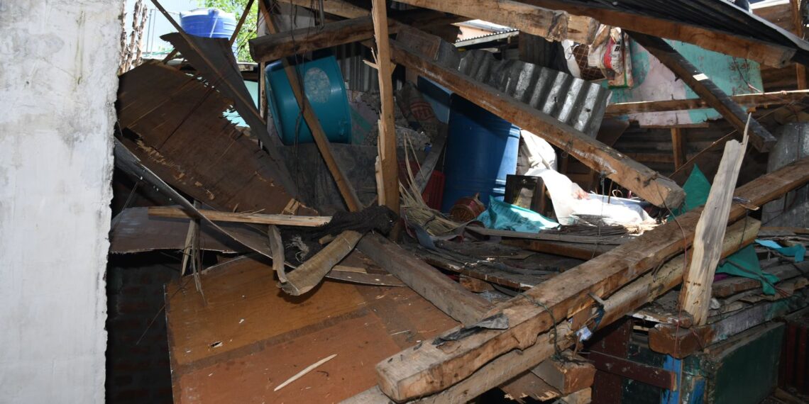 Srinagar Police Demolishes ₹1.5 Crore Illegal Structure Linked to Wanted Drug Peddler