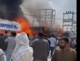 Showroom Gutted in Maloora Srinagar Fire; Firefighter Injured During Operation