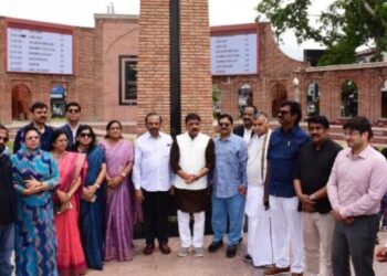 Parliamentary Panel Reviews Smart City Works, Urban Development Projects in Srinagar