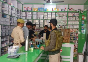 Major Anti-Drug Action in Srinagar: 7 Medical Shops Sealed for Violating Narcotics Norms