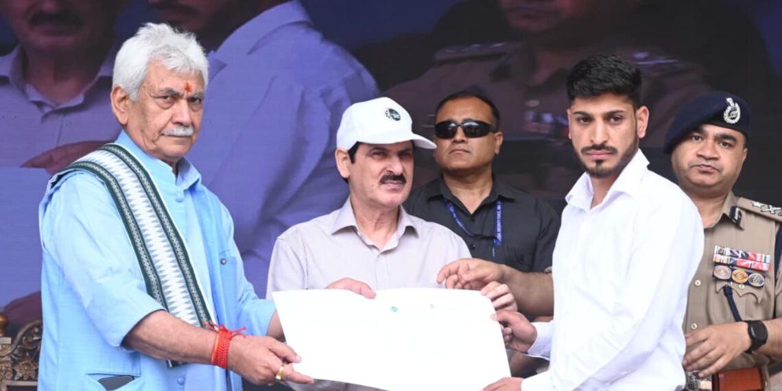 “Border Villages Will Become Model Villages of New J&K”: LG Manoj Sinha in Kupwara