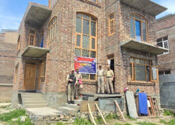 “Drug Empire Hit Hard”: Srinagar Police Seizes ₹1.50 Crore Property Linked to Narcotics Trade