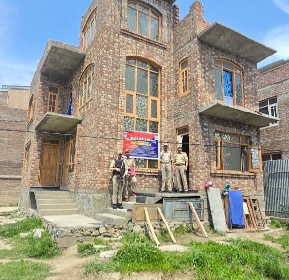 “Drug Empire Hit Hard”: Srinagar Police Seizes ₹1.50 Crore Property Linked to Narcotics Trade