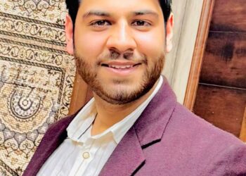 Ahead of Eid-ul-Adha, Adv. Maroof Khan Demands Immediate Salary Release for Employees Across J&K