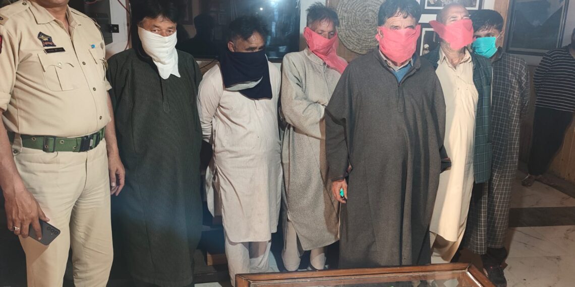 Six Gamblers Nabbed in Pahalgam During Police Raid, Cash Stakes Seized