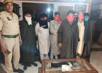 Six Gamblers Nabbed in Pahalgam During Police Raid, Cash Stakes Seized