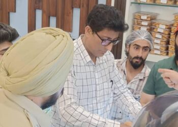 Food Safety Team Intensifies Market Inspections Across Srinagar; Samples Collected, Violators Penalised