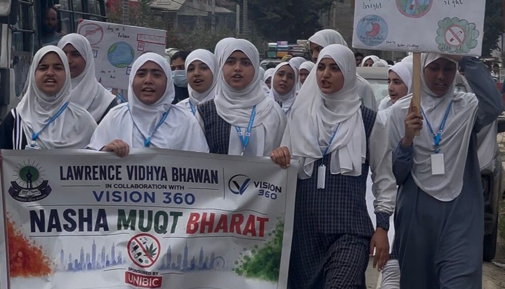 Students Lead Anti-Drug Movement in Srinagar Through ‘Nasha Mukt Bharat Rally’