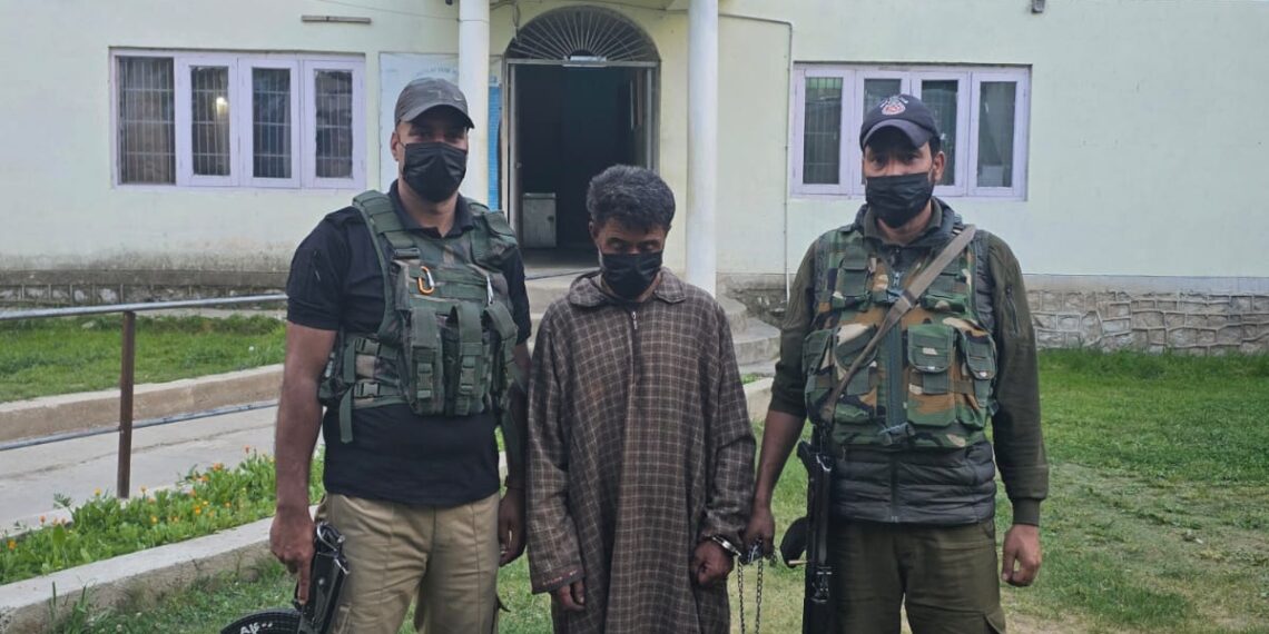 Shopian Police Bust Drug Movement, Recover 928 Grams Charas-Like Substance; One Held