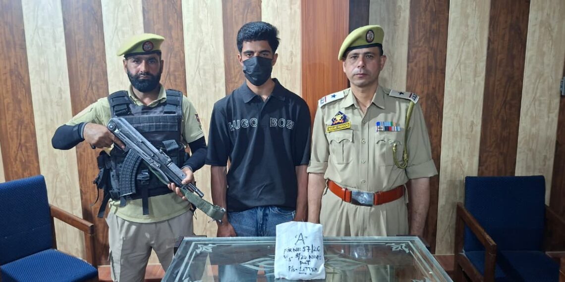Pulwama Police Tightens Noose on Drug Network, Charas Recovered During Lassipora Naka