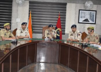 Police Organises District-Level Conference on Effective Utilisation of Beat Policing In Bandipora