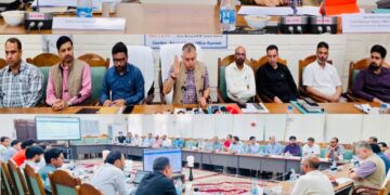 Amit cautions public against Cyber Criminals during Census Review Meeting at Kupwara