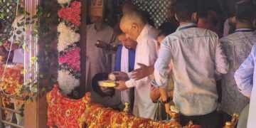 Sat Sharma, Ashok Koul Offer Prayers at Kheer Bhawani Shrine, Seek Peace and Prosperity for J&K