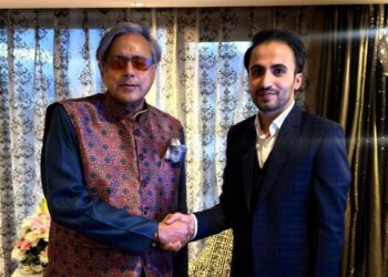 Adv. Jehanzeb Allaqaband Calls on Dr. Shashi Tharoor in Srinagar