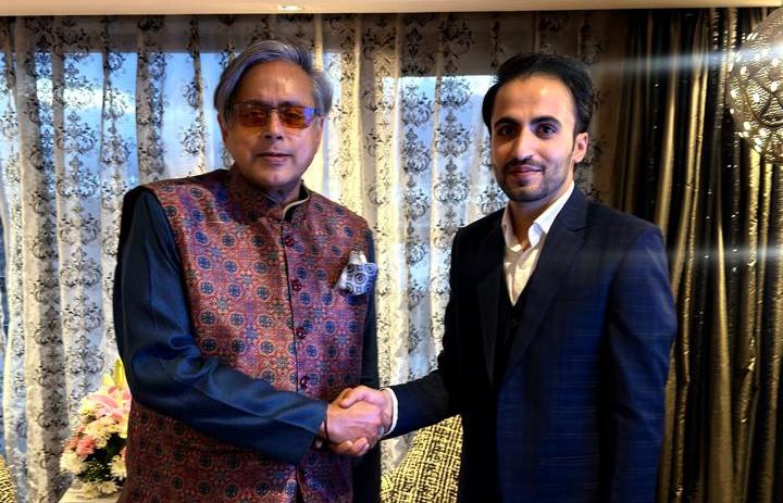 Adv. Jehanzeb Allaqaband Calls on Dr. Shashi Tharoor in Srinagar