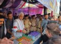 LG Manoj Sinha Joins Main Youm-e-Ashura Procession in Zadibal, Offers Chadar to Zuljinah; Distributes Refreshments
