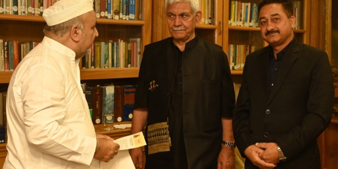 Ravinder Pandita Invites LG Manoj Sinha to Annual Sharda Divas, Varshik Abhishek at Teetwal karna
