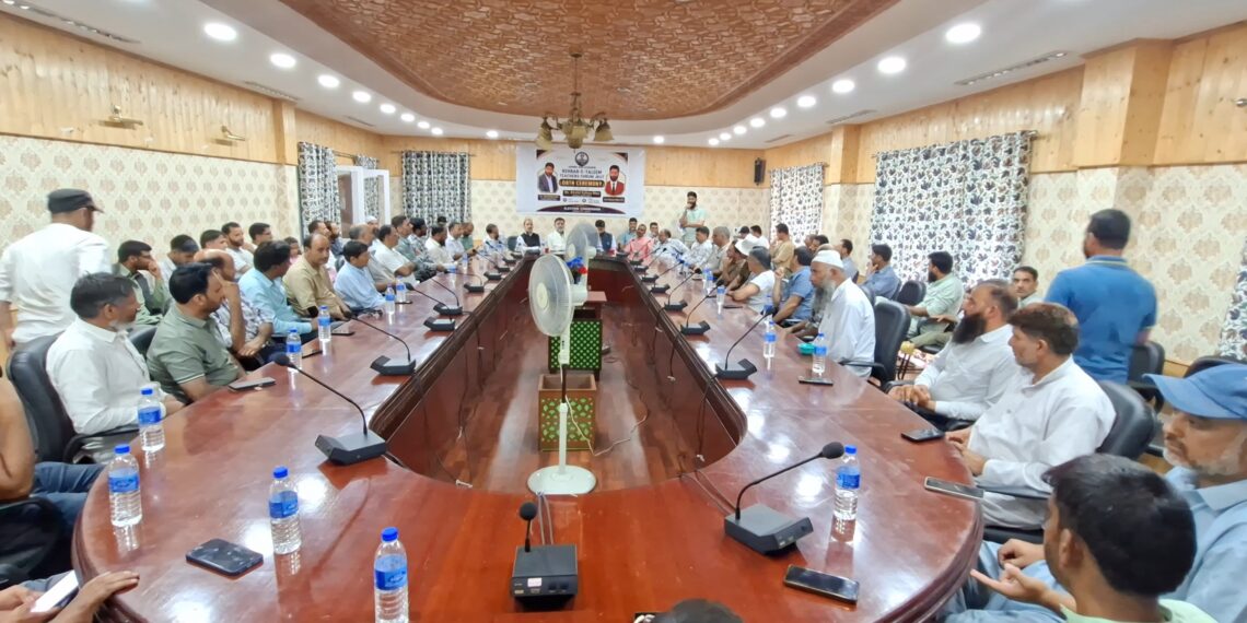 JK Rehbar-e-Taleem Teachers Forum Holds Oath Ceremony for Newly Elected President Khalid Rafiq Bhat at Manasbal