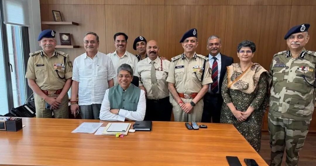 Mahesh Dixit Takes Charge as New Intelligence Bureau Director