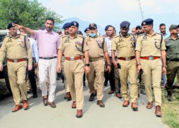 Amarnath Yatra 2026: IGP Kashmir Reviews Security Grid in Ganderbal, Inspects Manigam Transit Camp