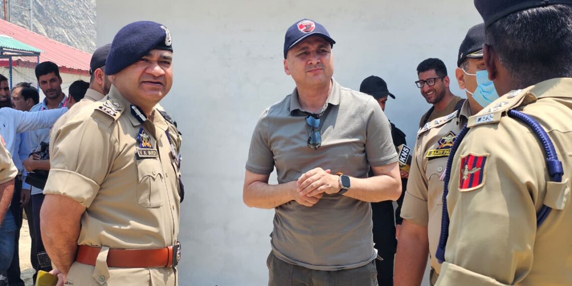 Multi-Layered Security Grid Activated for Amarnath Yatra: IGP Kashmir Vidhi Kumar Birdi