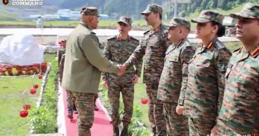 Army Commander Reviews Security Preparedness in Baltal, Forward Areas Ahead of Amarnath Yatra