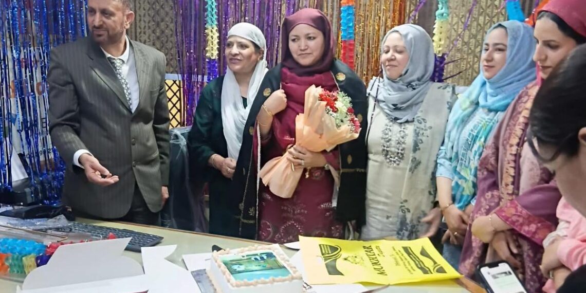 Kashmir Traders Alliance Felicitates Outgoing Branch Manager, Welcomes New Incumbent