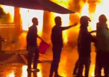 Fire Breaks Out at Swiss Chalet Villa Hotel in Tangmarg; Army Assists in Swift Response, No Casualties