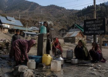 Severe Electricity and Drinking Water Crisis Hits Karnah, Residents are Facing Acute Hardships