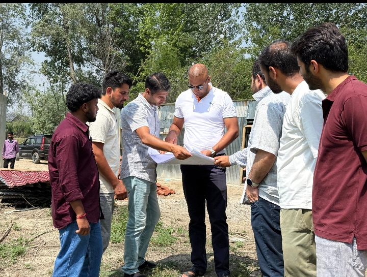 UEED Kashmir Reviews Major Sewerage Projects, Pushes for Faster Completion