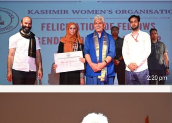 LG Sinha Felicitates 32 KWO Fellowship Recipients, Lauds Women Breaking Stereotypes