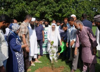 “Every Tree Is an Investment in Our Future”: Dr Darakhshaan Leads Green Mission in Jammu