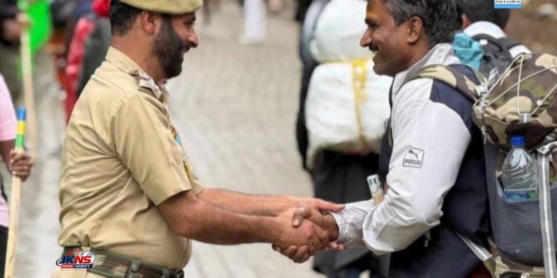 Anantnag Police Braves Heavy Rain to Assist Amarnath Pilgrims