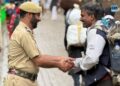 Anantnag Police Braves Heavy Rain to Assist Amarnath Pilgrims