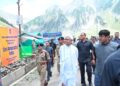 Over 1.7 Lakh Pilgrims Undertake Amarnath Yatra in Eight Days; LG Sinha Reviews Arrangements at Baltal