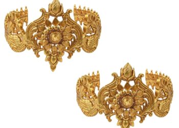 رامائن میں رام کے فرسٹ لک کے لیے تیار کیے گئے زیورات کی نقاب کشائی Tribe Amrapali نے کی