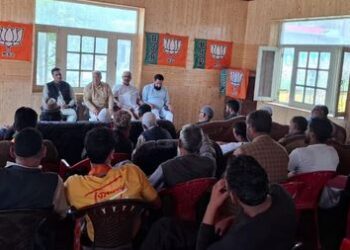 Ashok Koul Chairs Organisational Meetings in Karnah, Visits Proposed Sadhna Tunnel Site