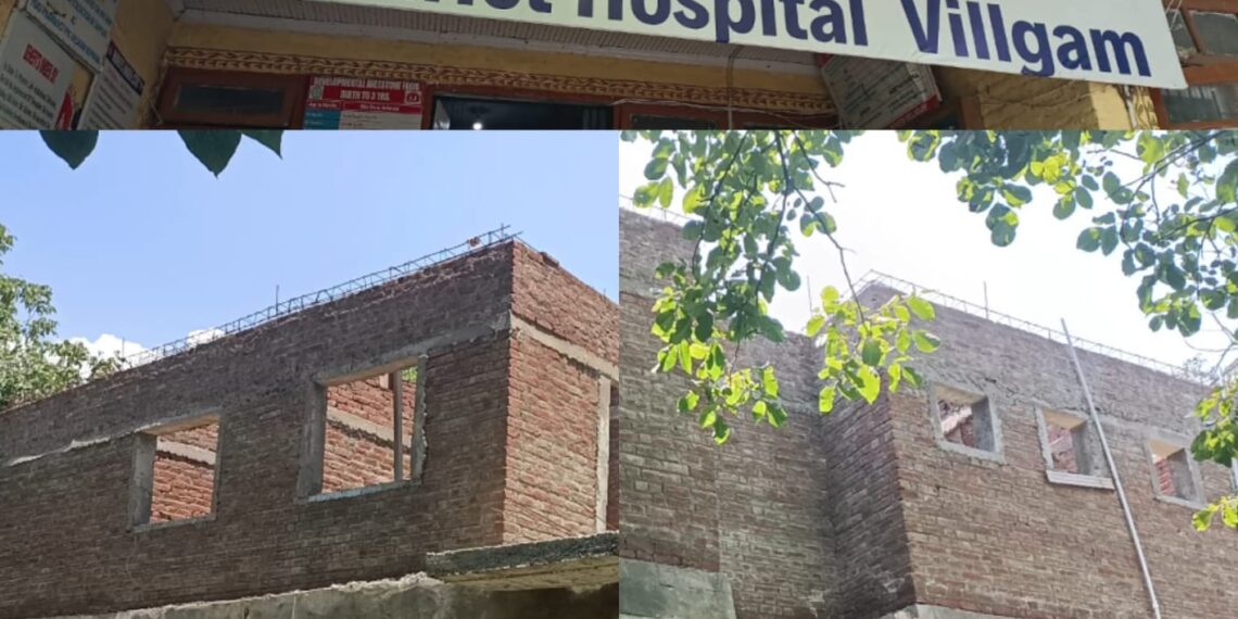 سب ڈسٹرکٹ اسپتال ویلگام میں زیر تعمیر عمارت تشنہ تکمیل۔