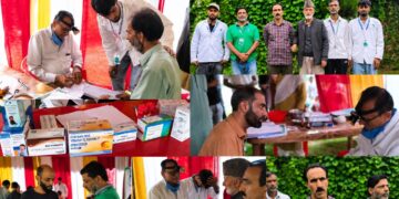 Specialised Medical Camp Held at Markazi Jamia Masjid Park, Beerwah; Expert Doctors Examine Patients