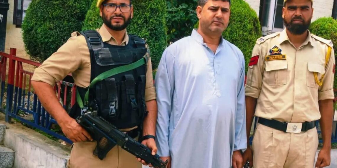 Anantnag Police Cracks Down on Habitual Fraudster, Books Him Under PSA
