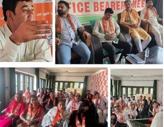 Mohammad Anwar Khan Review Upcoming BJP Programmes, Organisational Matters at pulwama Meeting