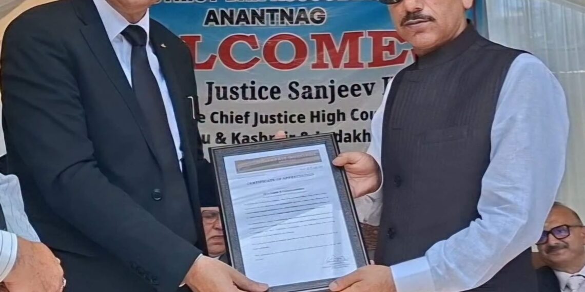 Acting Chief Justice Inaugurates Lawyers’ Chambers at Anantnag; Contractor Abdul Hamid Ganie Honoured by PDJ